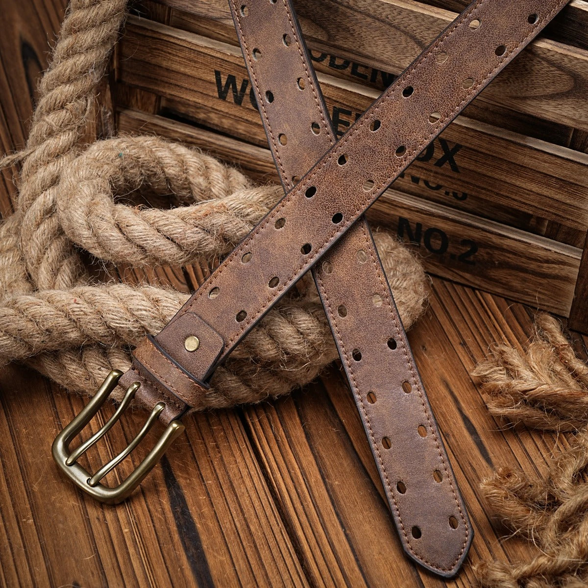 Elegant Dakota belt for a sophisticated style