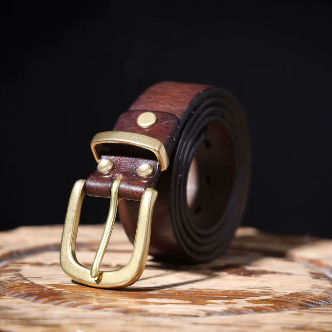 Harlan full grain leather belt for an elegant and durable look