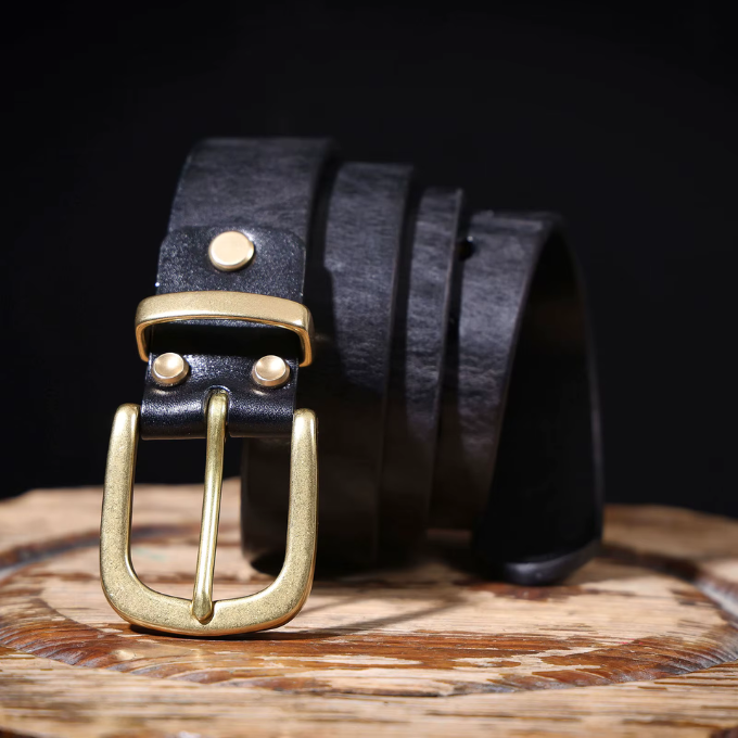 Harlan full grain leather belt for an elegant and durable look