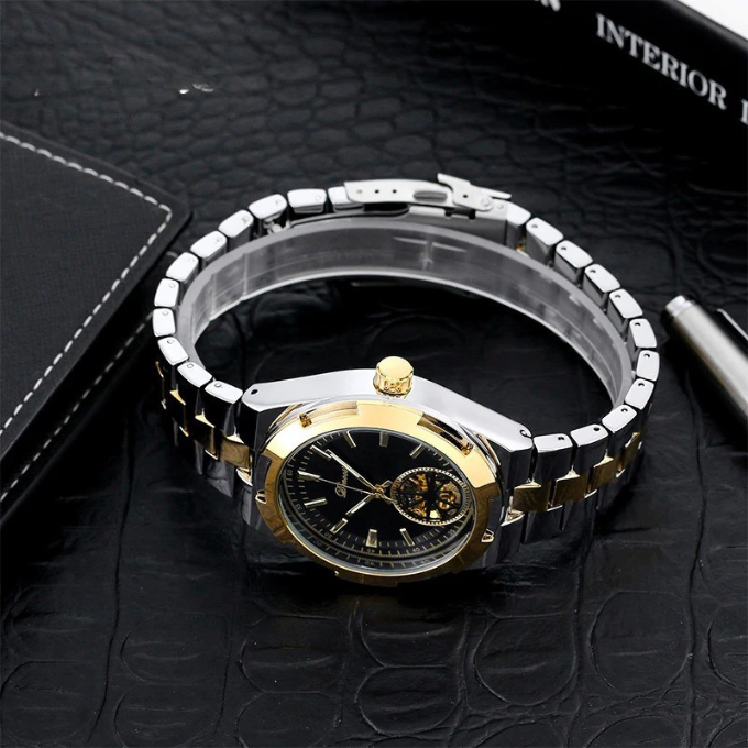 The elegant automatic Monarch