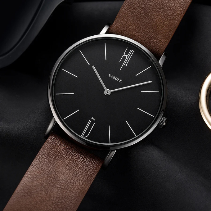 Luxury watch in cowhide leather from Sterling to ensure elegance and quality