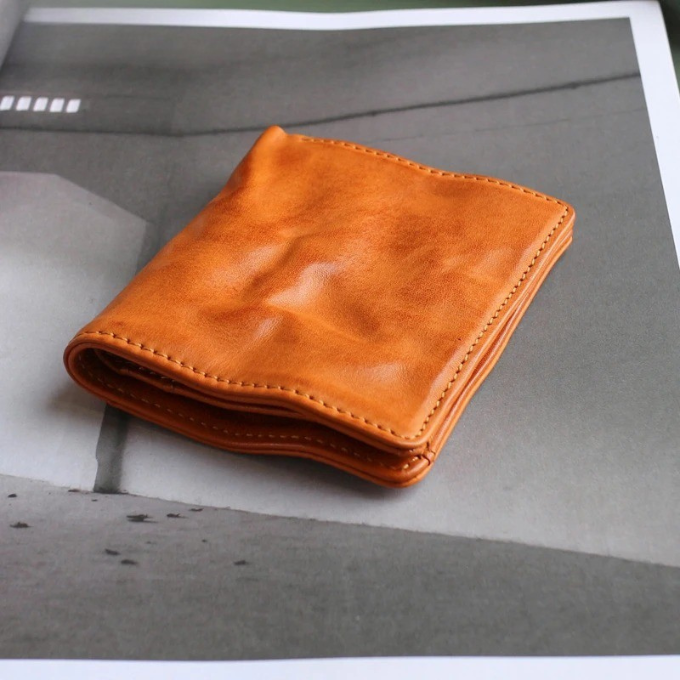 Elegant Hanover leather wallet for style-conscious wearers