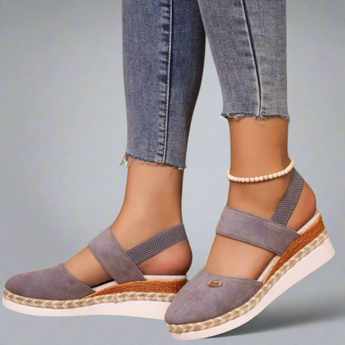 Gitta | Plus-Size Wedge Sandals – Comfortable and Versatile