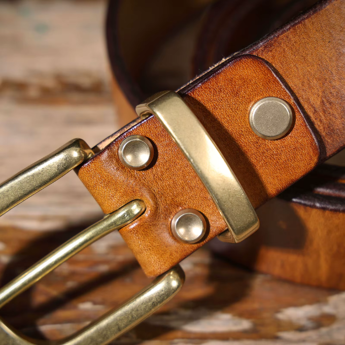 Harlan full grain leather belt for an elegant and durable look