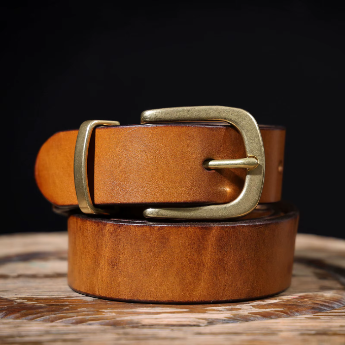Harlan full grain leather belt for an elegant and durable look