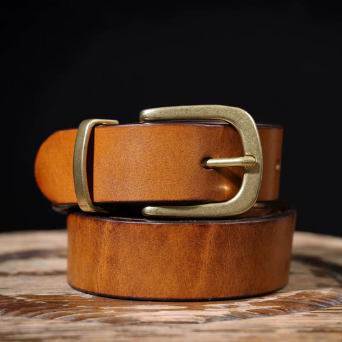 Harlan full grain leather belt for an elegant and durable look