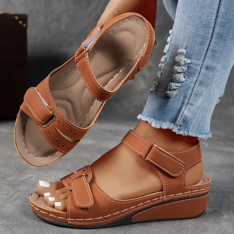Tilde™ ortopædiske sandaler med kilehæl