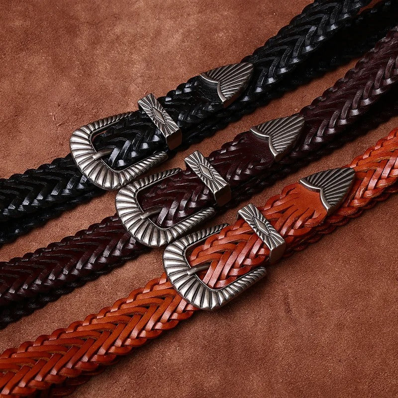 Braided belt for Bronco for a casual and fashionable look