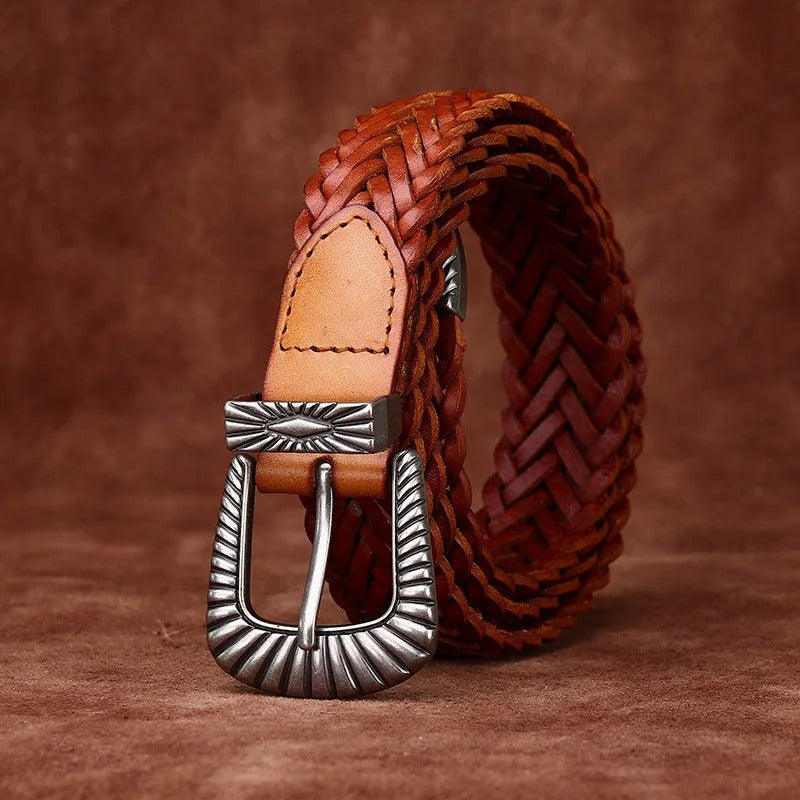 Braided belt for Bronco for a casual and fashionable look