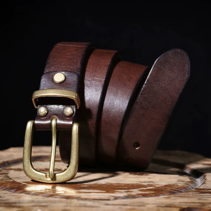Harlan full grain leather belt for an elegant and durable look