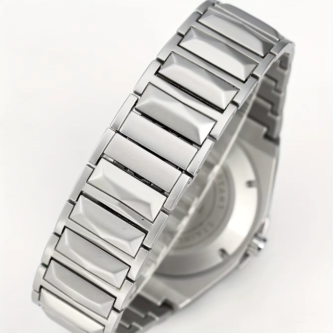 Brooks Valor Watch - Elegance and Performance on the Wrist