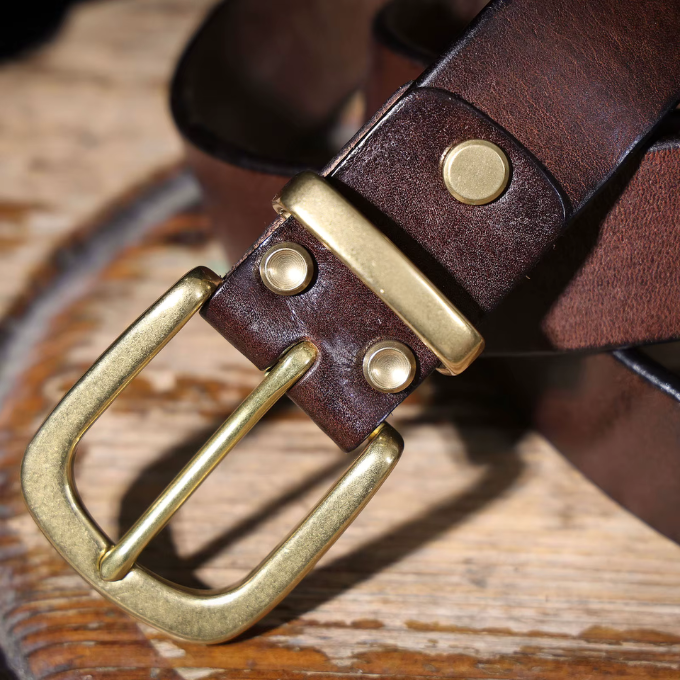 Harlan full grain leather belt for an elegant and durable look