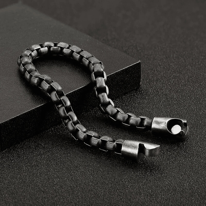 Men's chain and link bracelets Elegant and durable