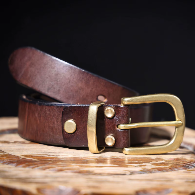 Harlan full grain leather belt for an elegant and durable look