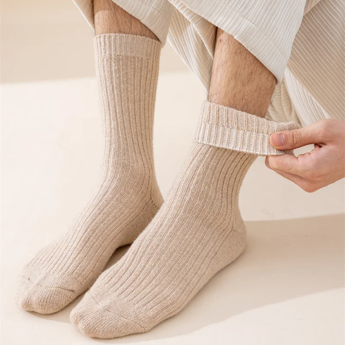 Lækre vinterstrømper til hyggelige aftener ved pejsen