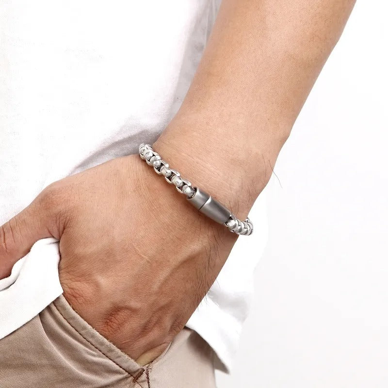 Men's chain and link bracelets Elegant and durable