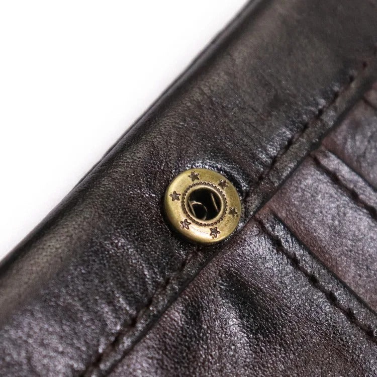 Erweiterungskappe aus Leder im Wayfarer-Stil für einen eleganten und praktischen Look