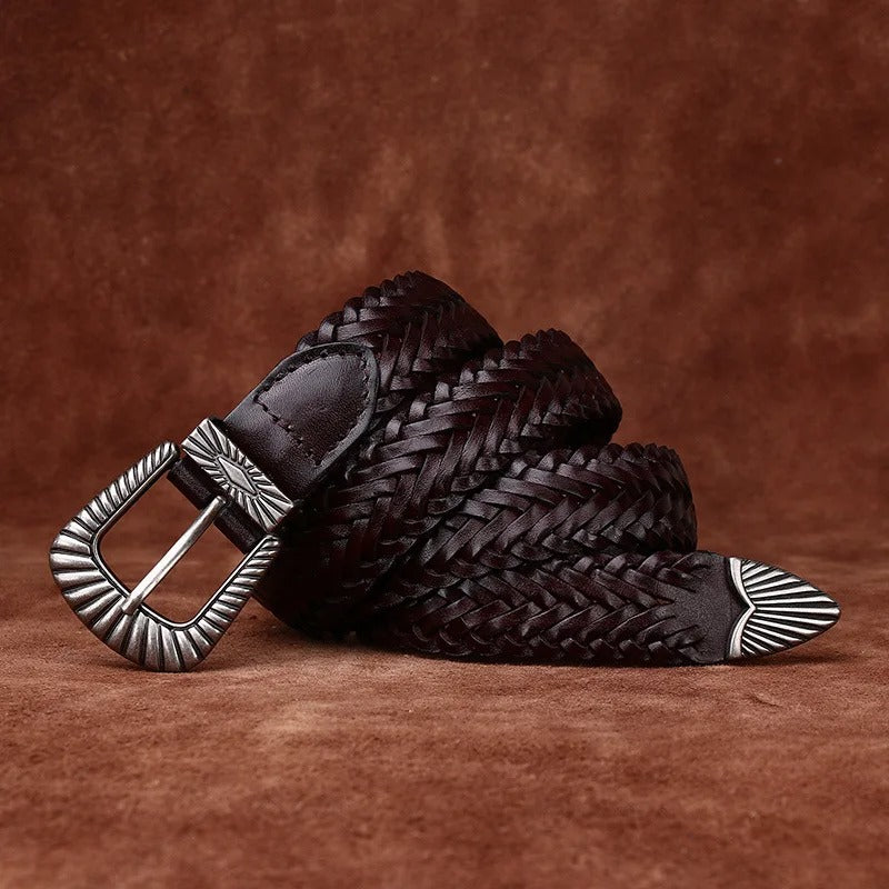 Braided belt for Bronco for a casual and fashionable look