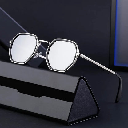 Sophisticated otogonal sunglasses for a modern and trendy look